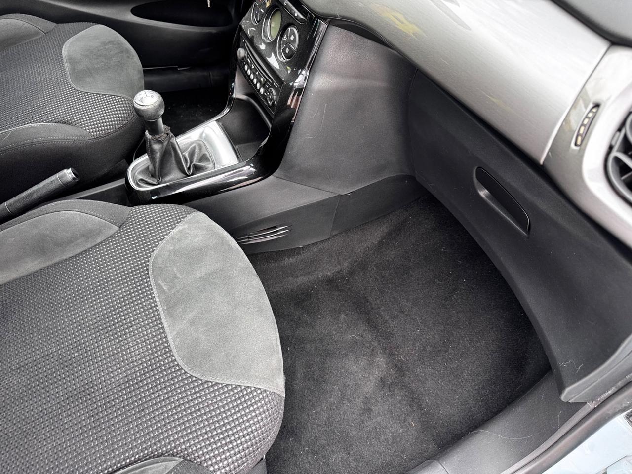 Citroen C3 1.4 HDi 70 neopatentati con gancio traino