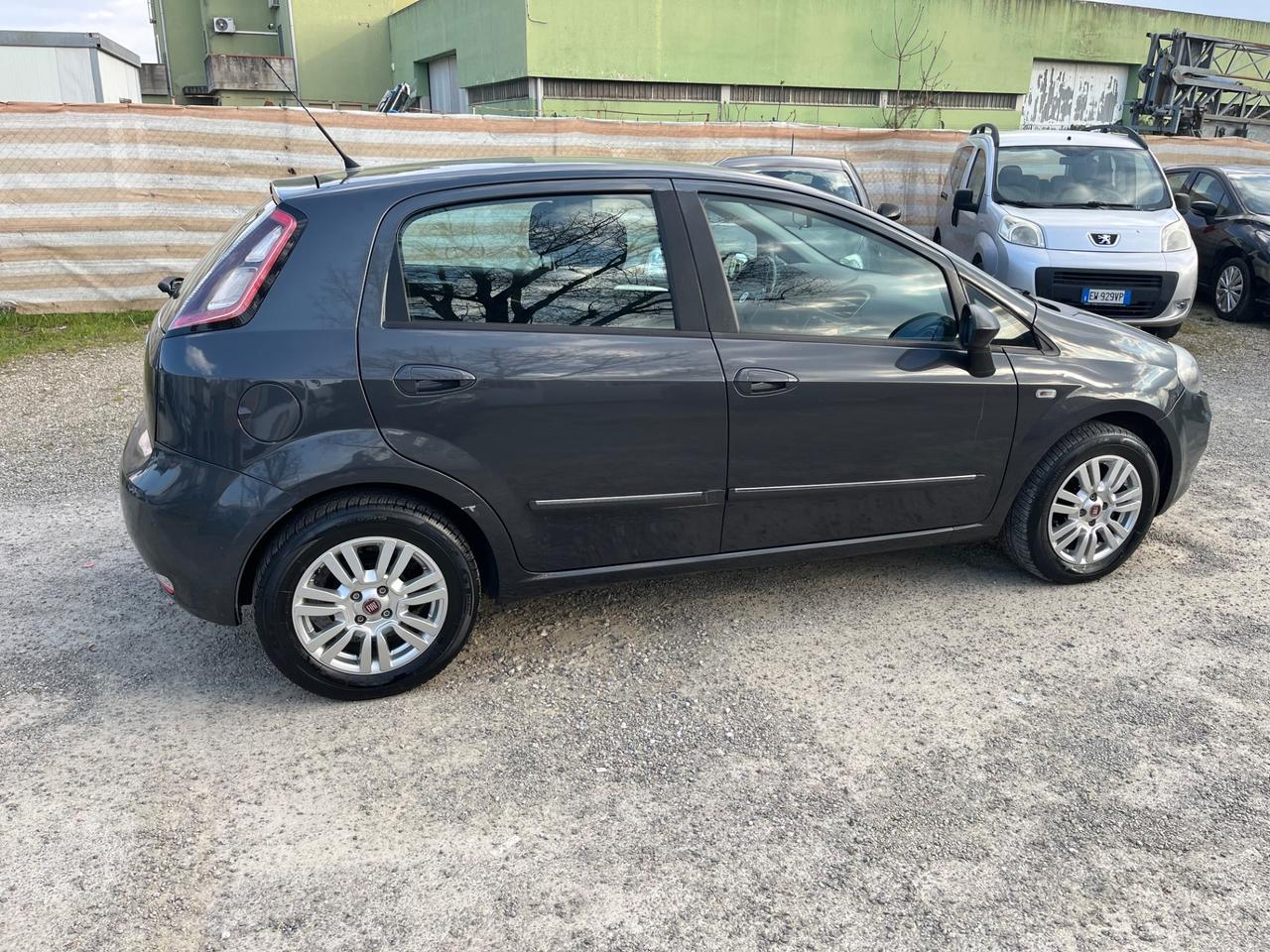 Fiat Punto 1.2 8V 5 porte Lounge 2015 123.000 km