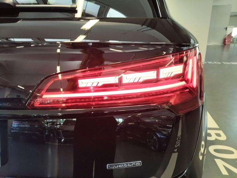 Audi Q5 Q5 40 2.0 tdi mhev 12V Identity Black quattro s-tronic