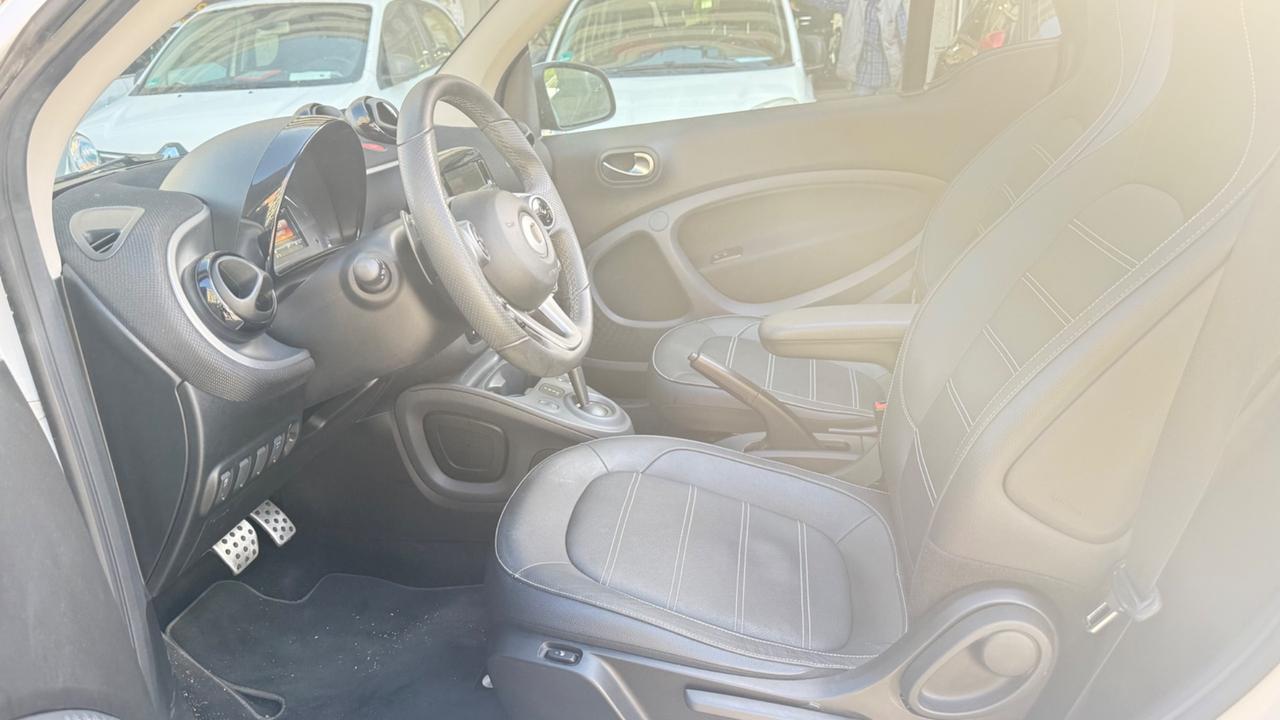 Smart ForTwo 90 0.9 T twinamic cabrio Prime LED NAVI PDC PACK SPORT PELLE CERCHI 16 BLUETOOTH