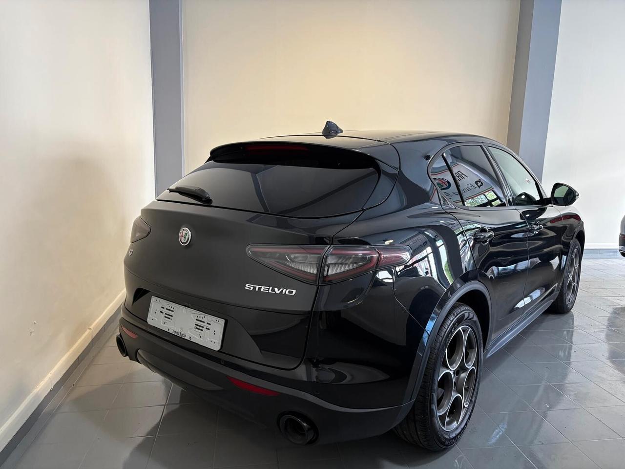 Alfa Romeo Stelvio 2.2 Turbodiesel 210 CV AT8 Q4 Super