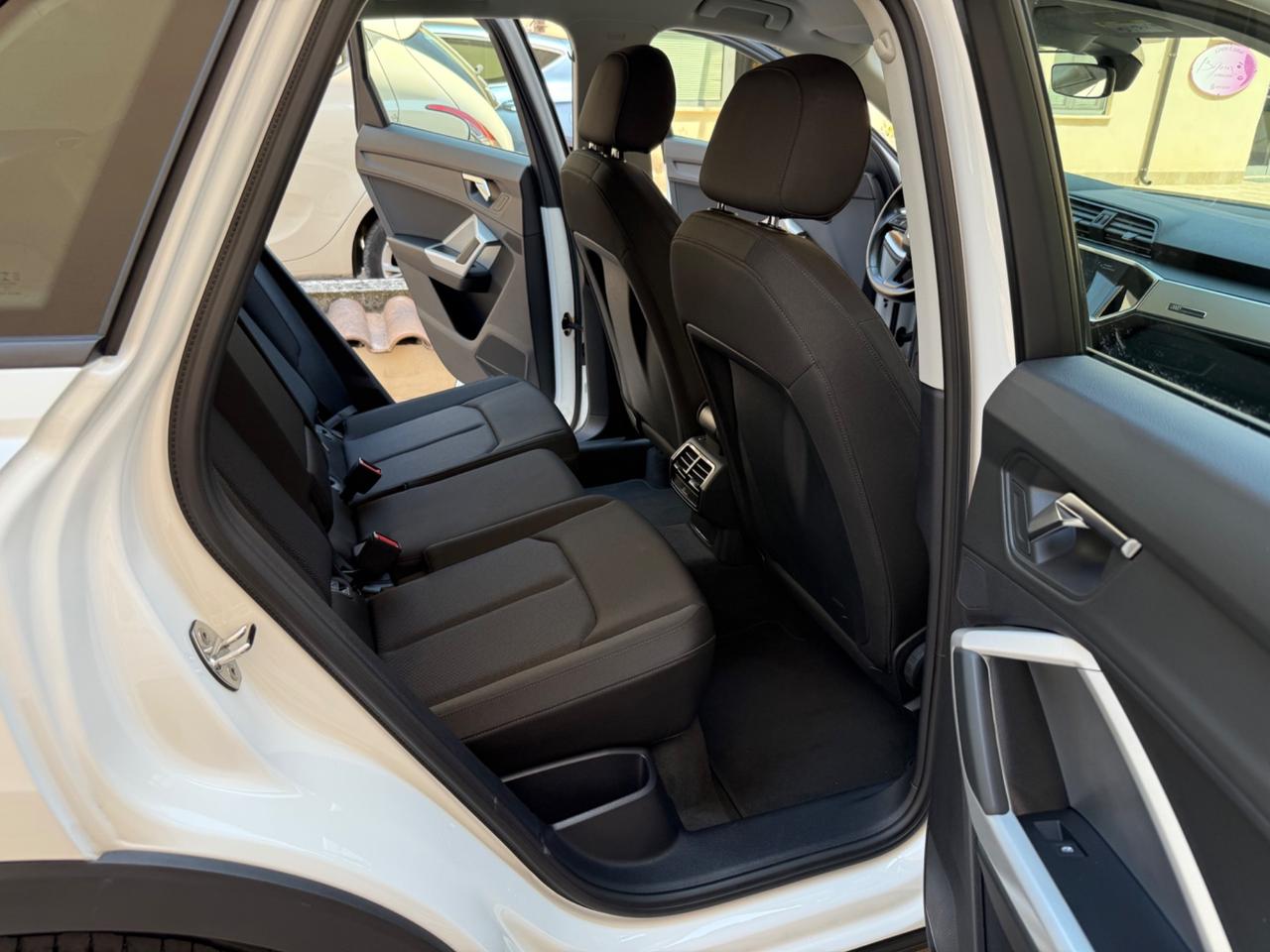 Audi Q3 35 TDI Business Advanced