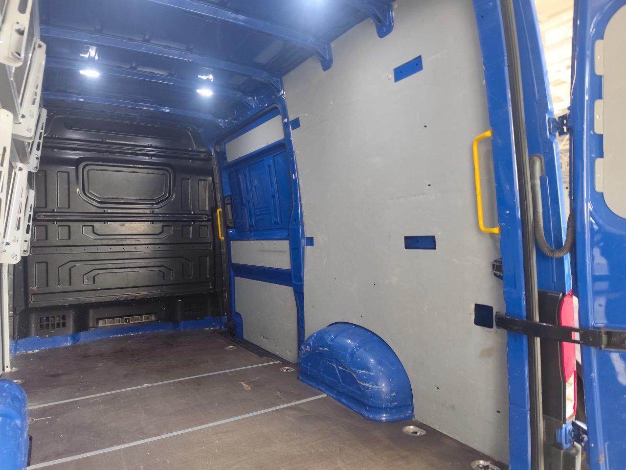 Volkswagen Crafter 3.0 2.0 TDI 140 CV L3H3