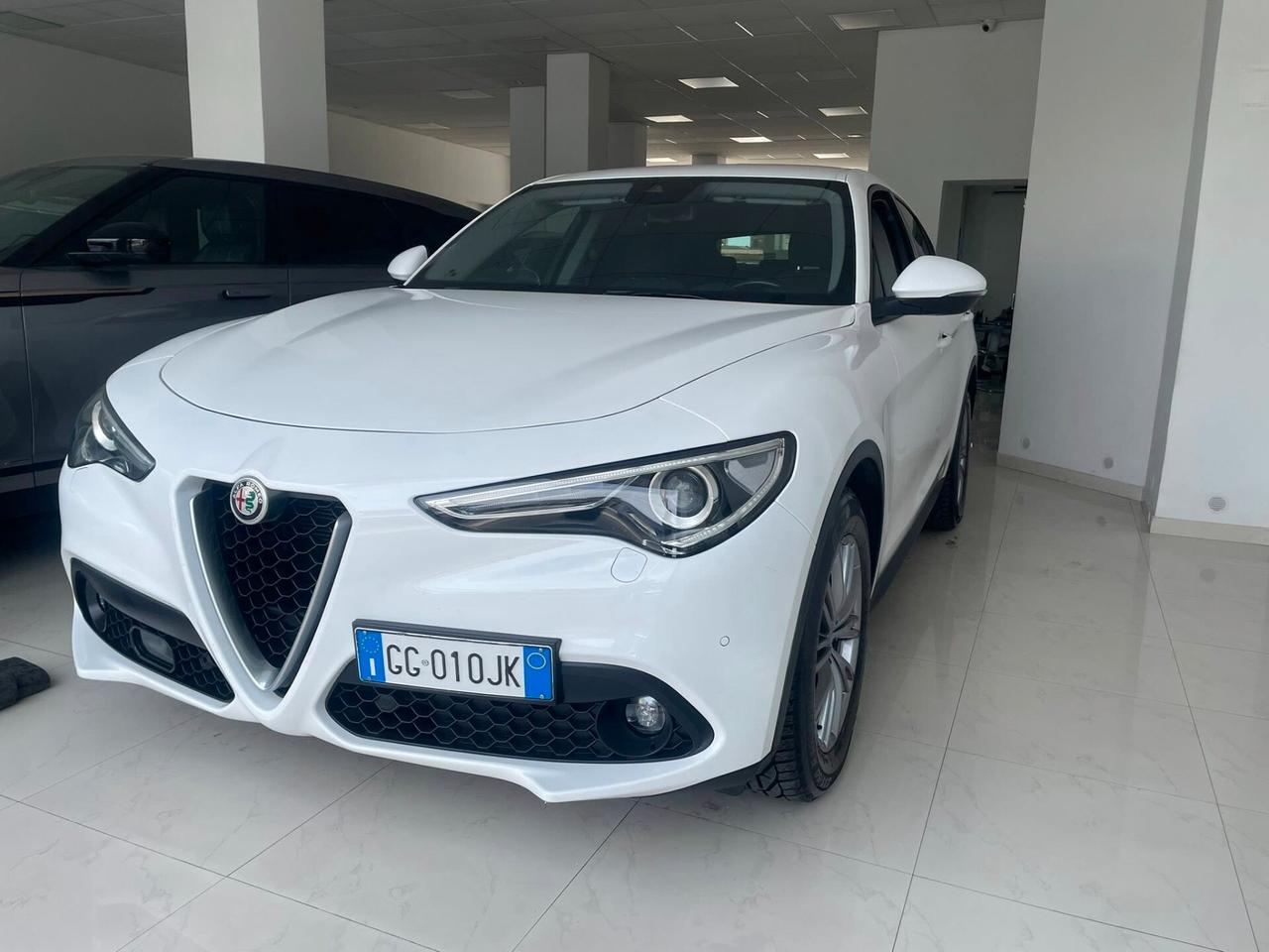 Alfa Romeo Stelvio 2.2 Turbodiesel 160 CV AT8 RWD Business