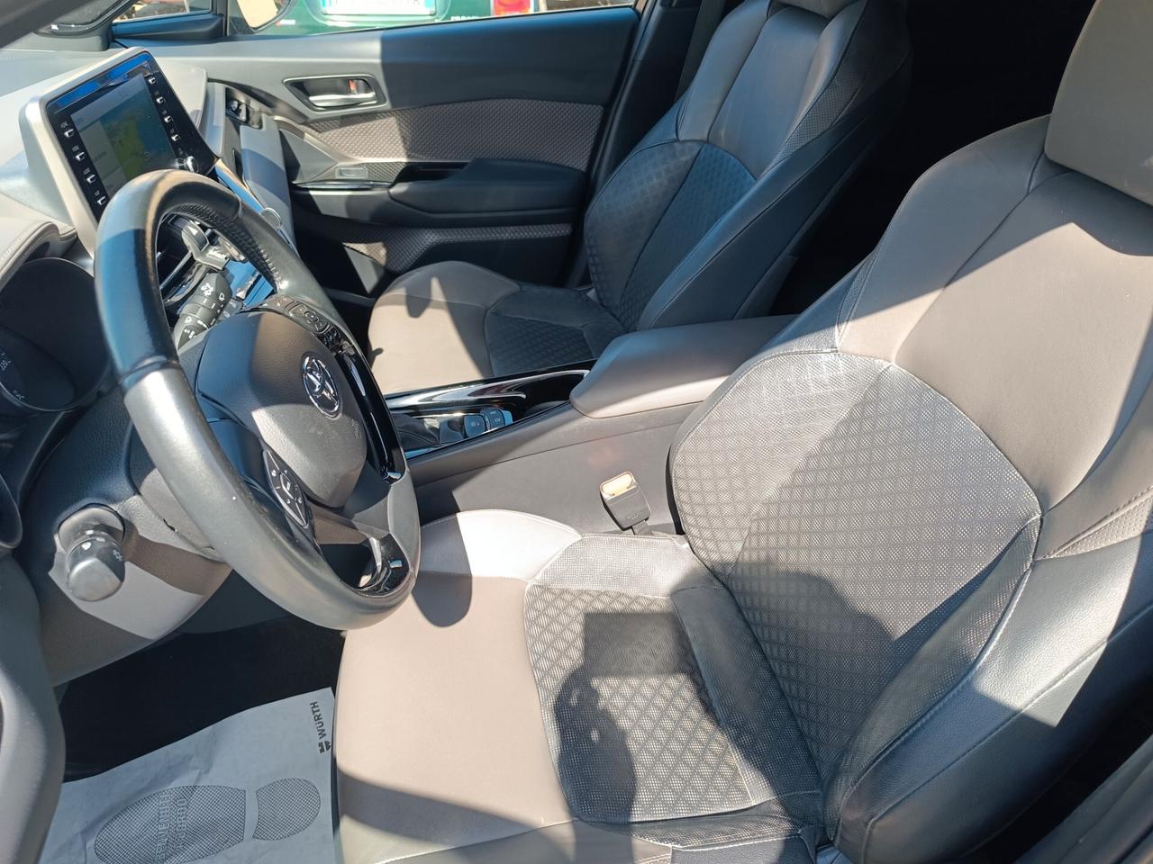 Toyota C-HR 2.0 Hybrid E-CVT Lounge