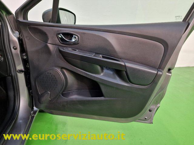 RENAULT Clio 1.2 75CV 5 porte Wave