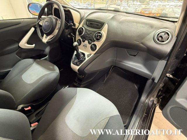 FORD Ka 1.2 8V 69CV Titanium