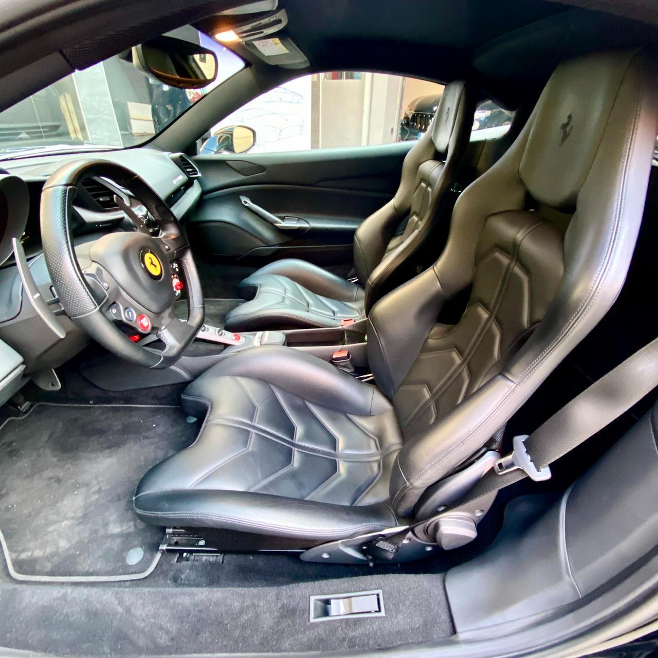 Ferrari 488 Coupe 3.9 GTB dct