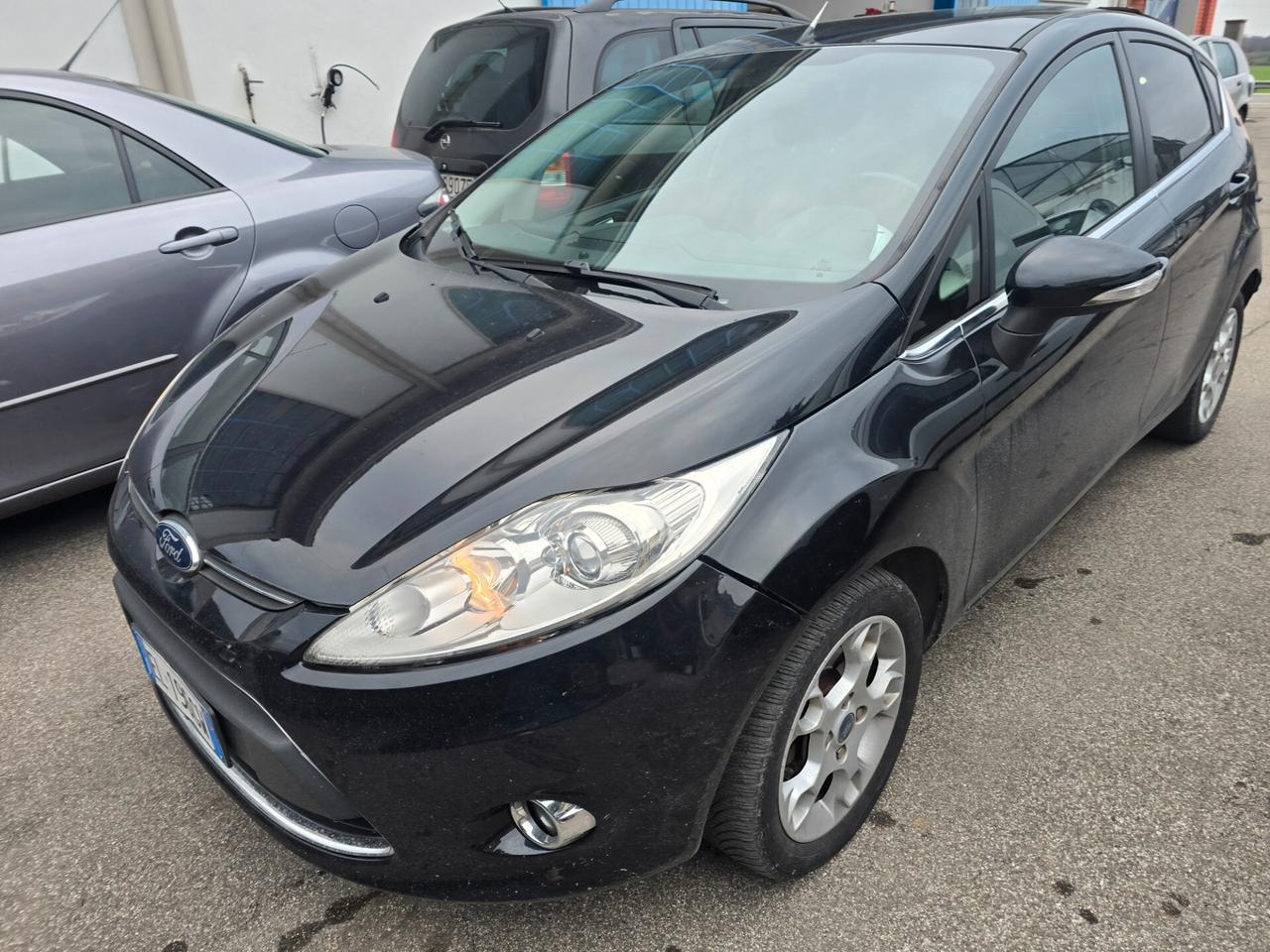 Ford Fiesta 1.4 TDCi 70CV 5 porte Titanium