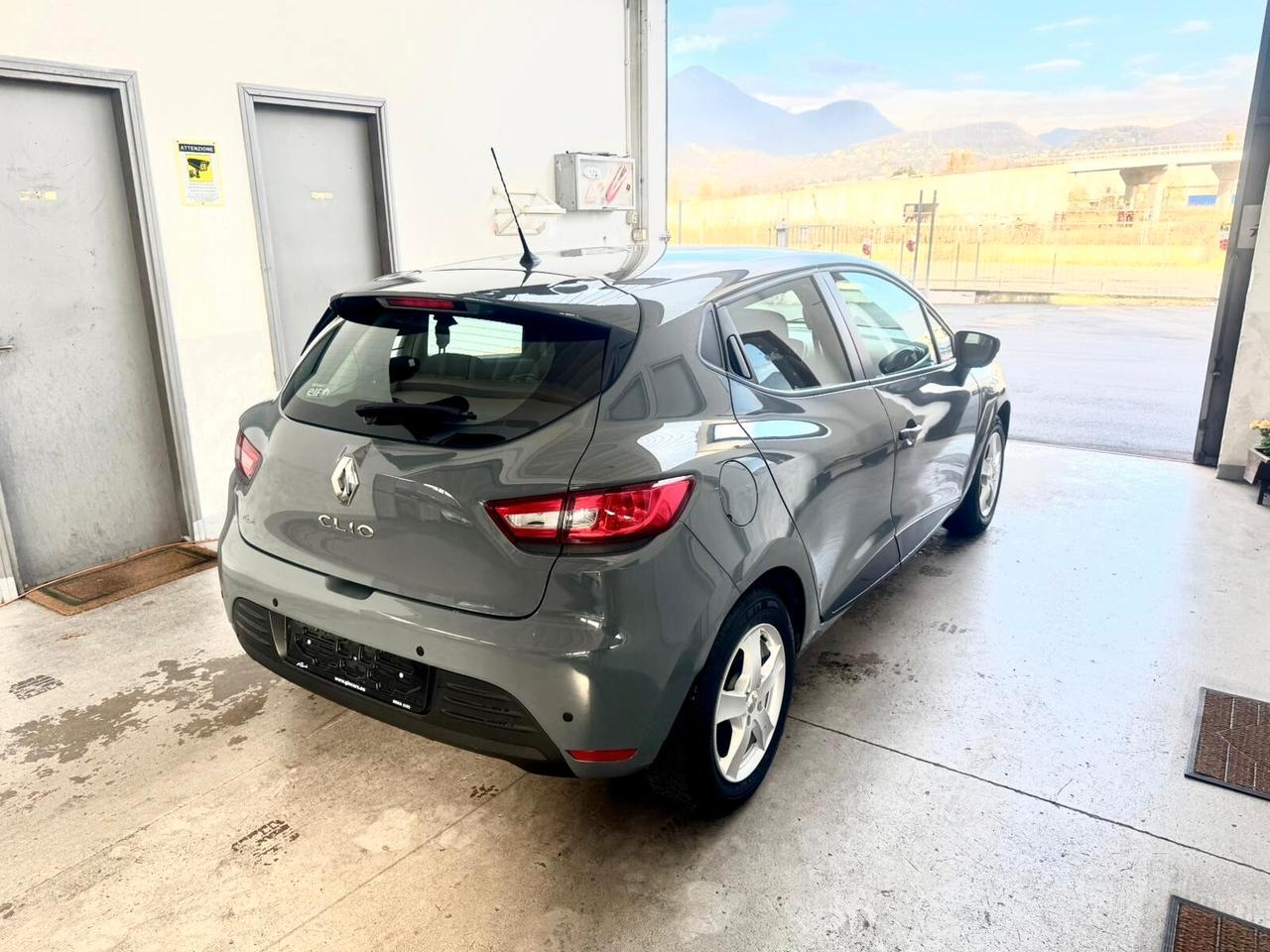 Renault Clio TCe 12V 75 CV 5 porte OK Neopatentati