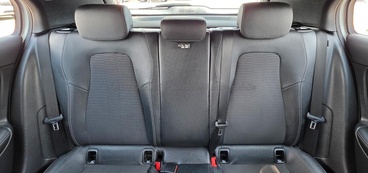 Mercedes-benz A 180 d Automatic Premium