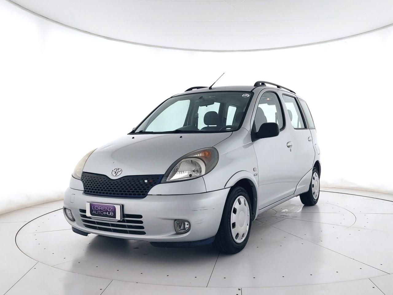 TOYOTA Yaris Verso 1.3 Luna X COMMERCIANTI
