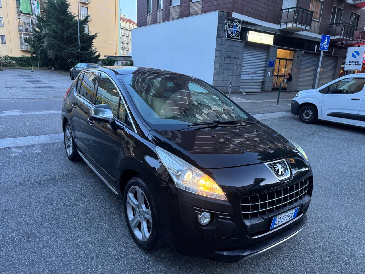 Peugeot 3008 2.0 HDi 150CV Outdoor