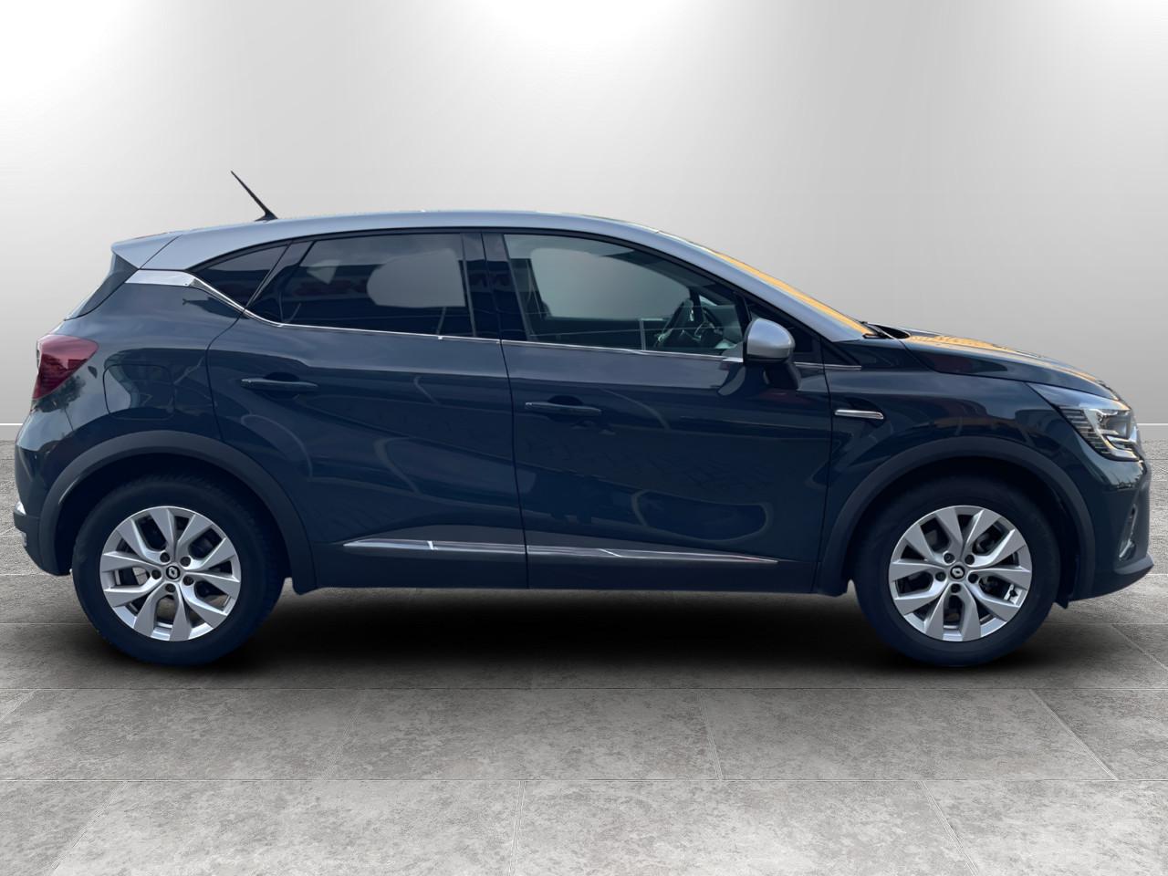 RENAULT Captur 1.6 E-Tech hybrid Intens 145cv auto