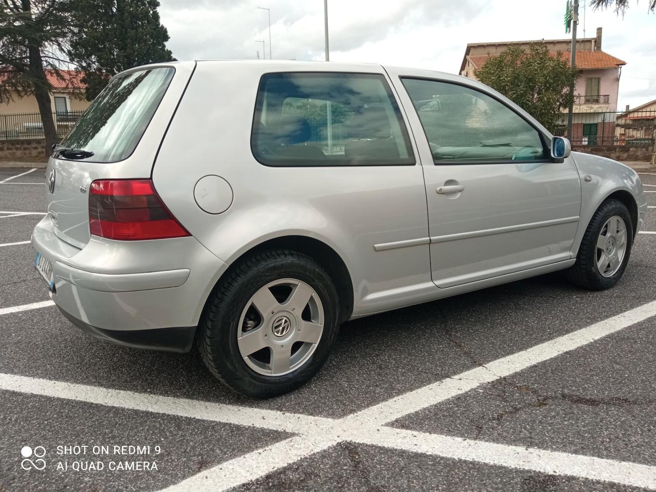 Volkswagen Golf 1.6 cat 3 porte