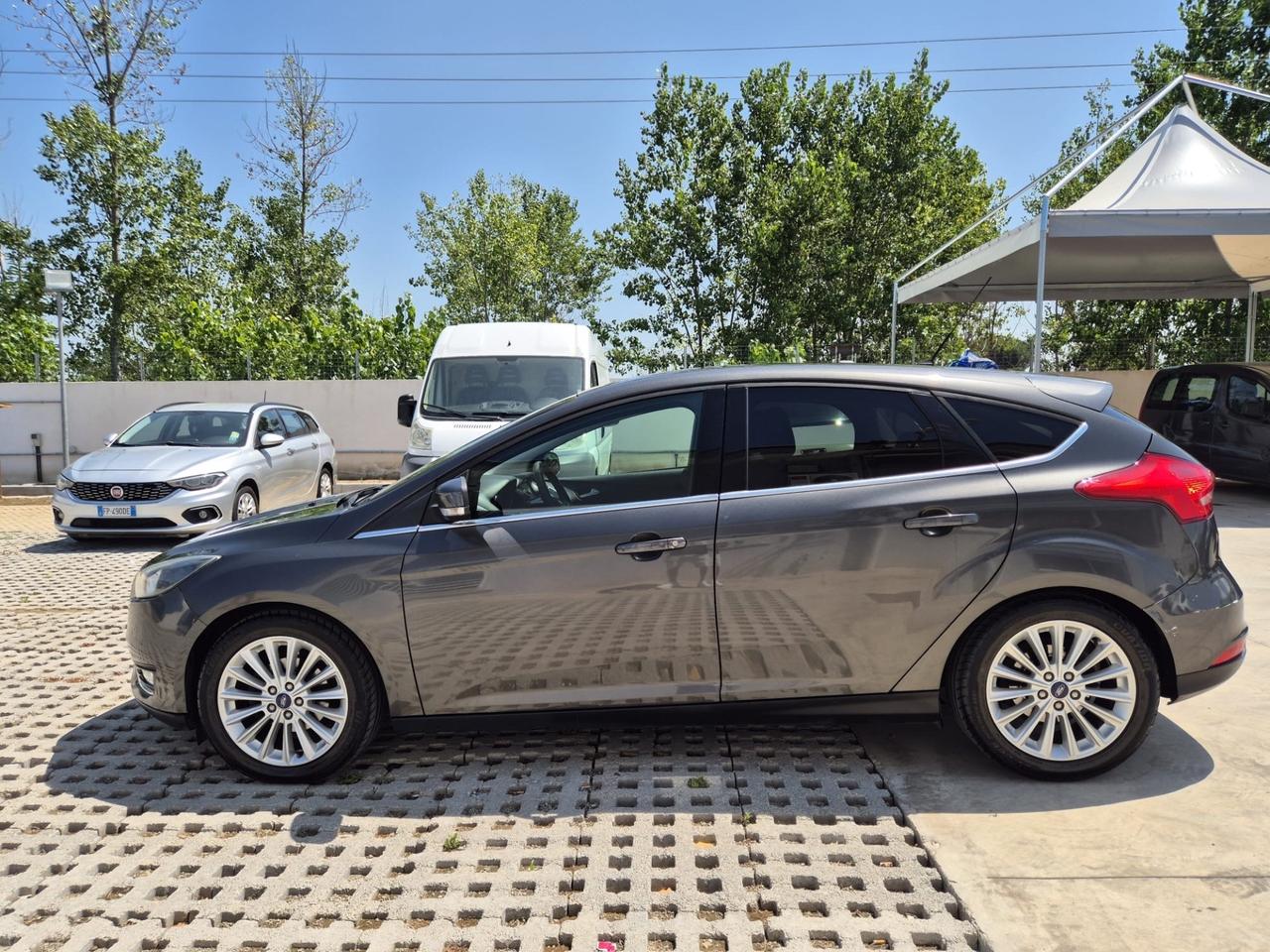 Ford Focus 1.6 120 CV GPL Titanium