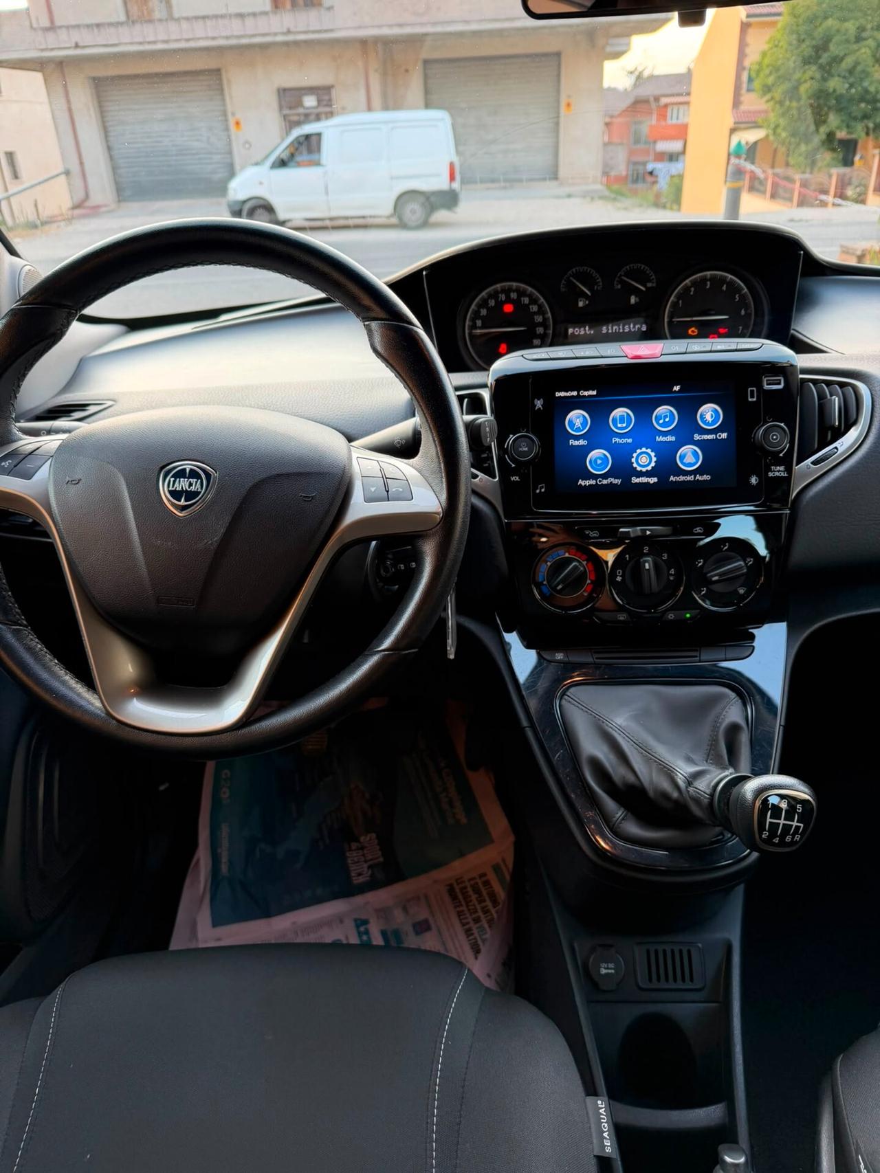 Lancia Ypsilon 1.0 FireFly 5 porte S&S Hybrid Alberta Ferretti