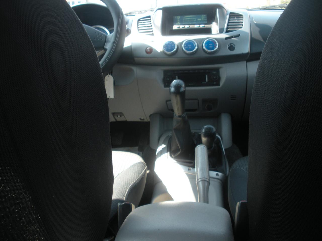 Mitsubishi L200 2.5 DI-D/136CV Double Cab Intense ''SEA''