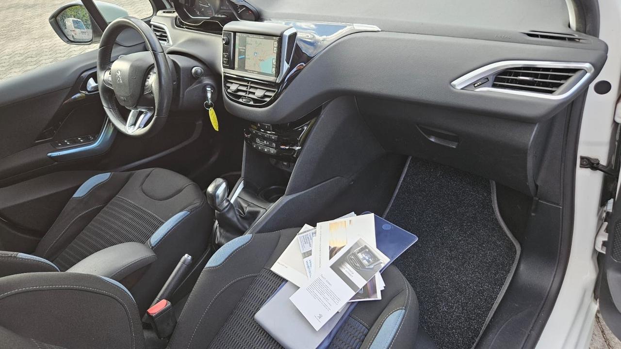 Peugeot 208 1.4 HDi 68 CV Allure EURO5B