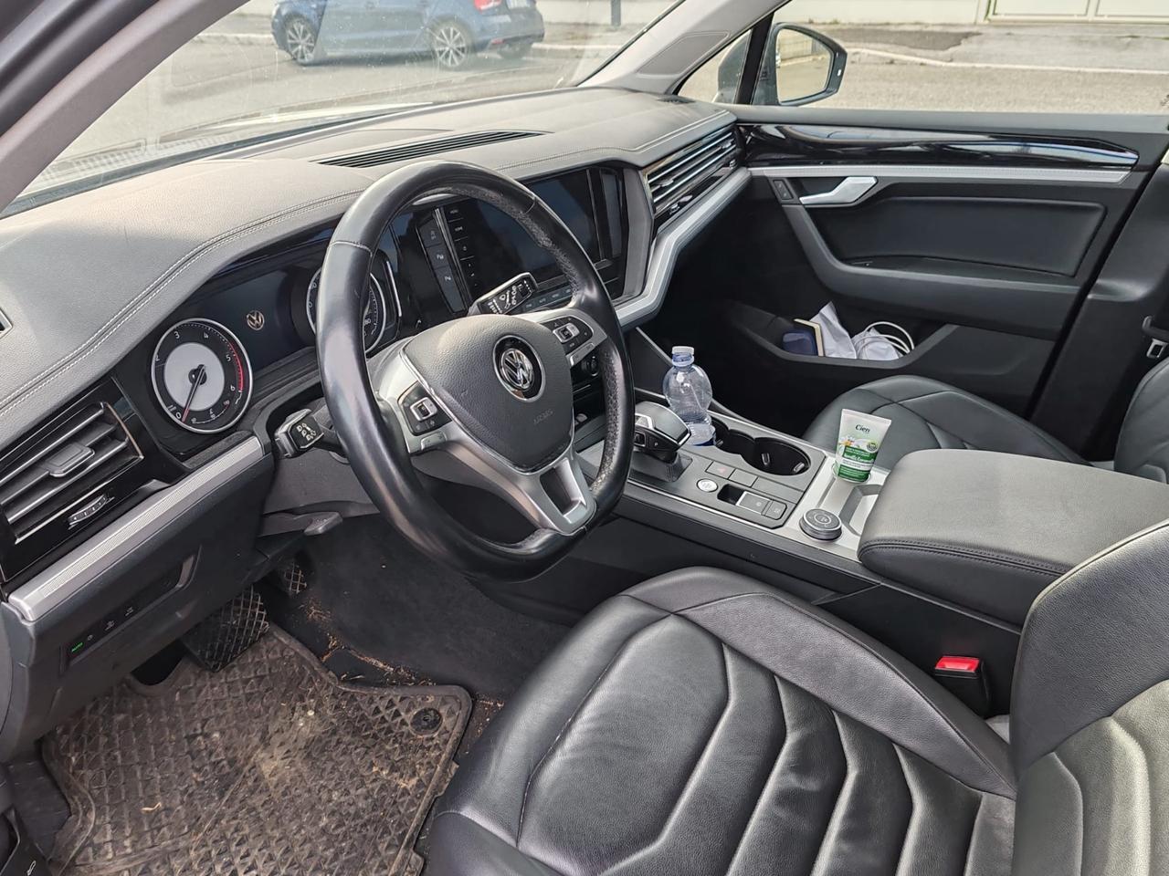 Volkswagen Touareg 3.0 V6 TDI SCR Black Style