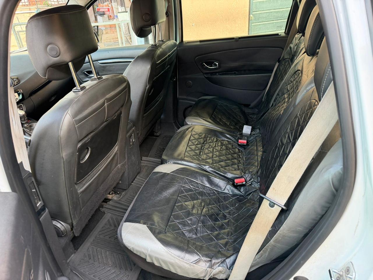 Renault Scenic XMod 1.5 dCi 110CV