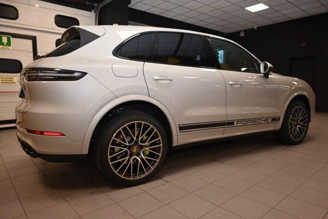 PORSCHE Cayenne 3.0V6 E-HYBRID TETT.21'RADAR 360°SED.VENT.CHRONO!