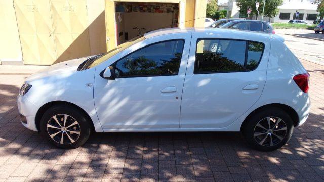 DACIA Sandero 1.2 75CVn cerchi in lega, Neopatentati, Garanzia..