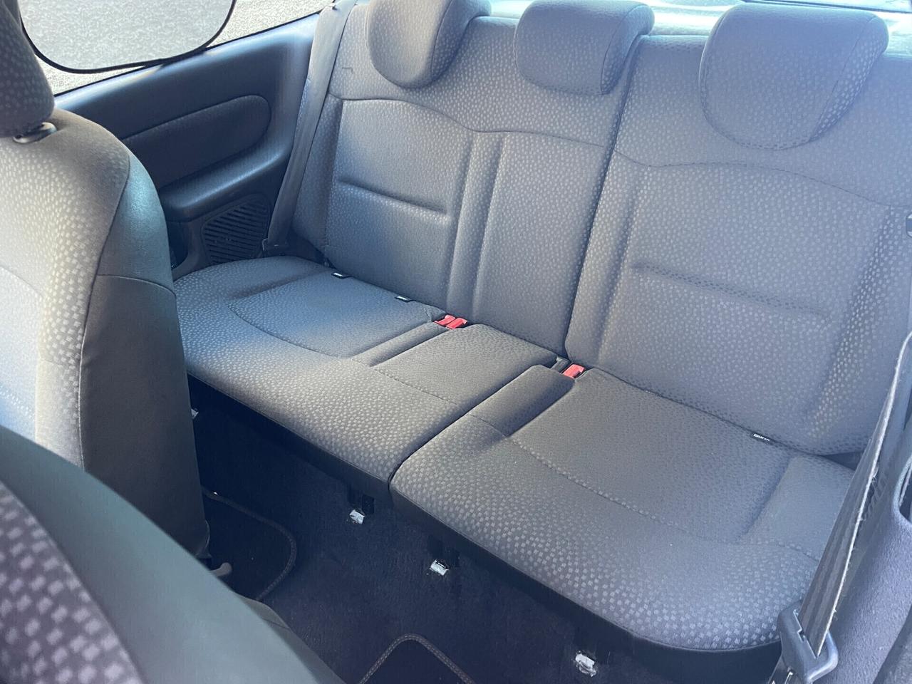Renault Clio 1.4 16V benzina neopatentati