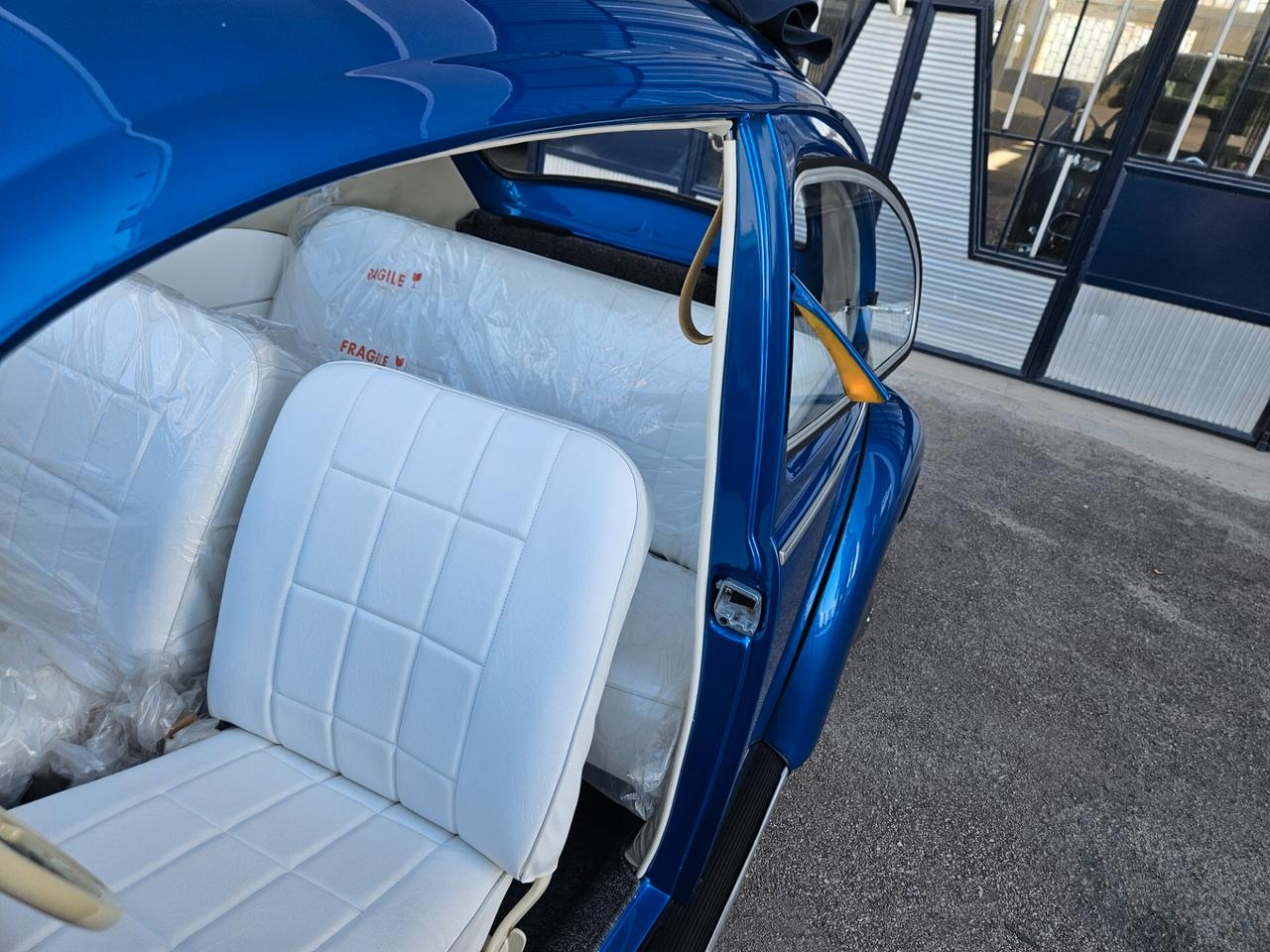 Volkswagen Maggiolino VETRO PIATTO - 6VOLT - TETTO APRIBILE