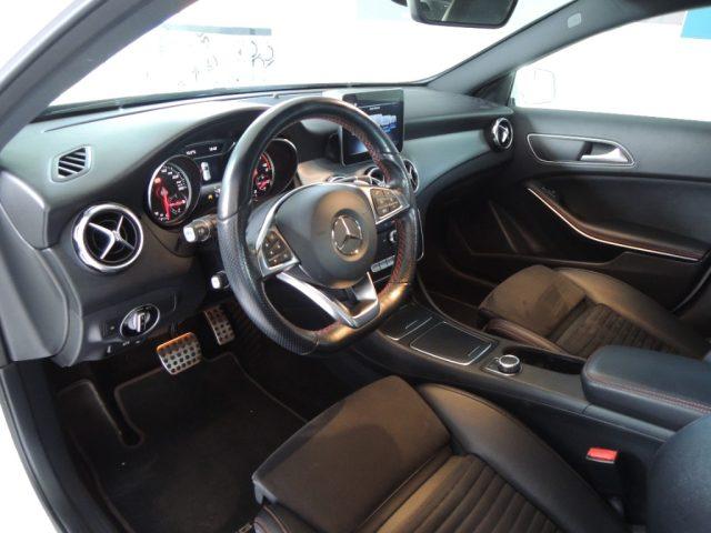 MERCEDES-BENZ GLA 200 d Automatic Premium AMG Line