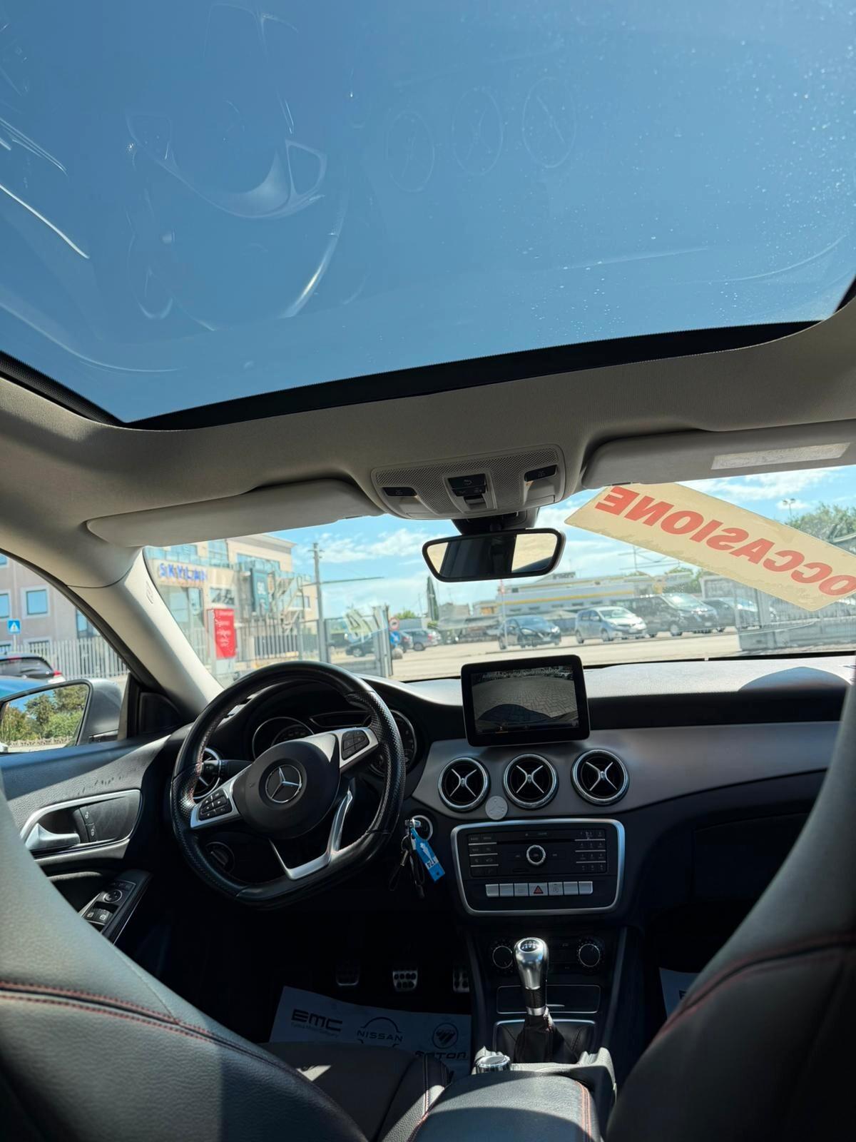 Mercedes-benz CLA 180 d Premium