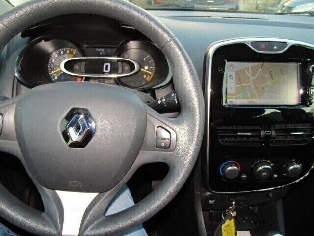 Renault Clio 1.2 75CV 5 porte unipropr. anche neopat.