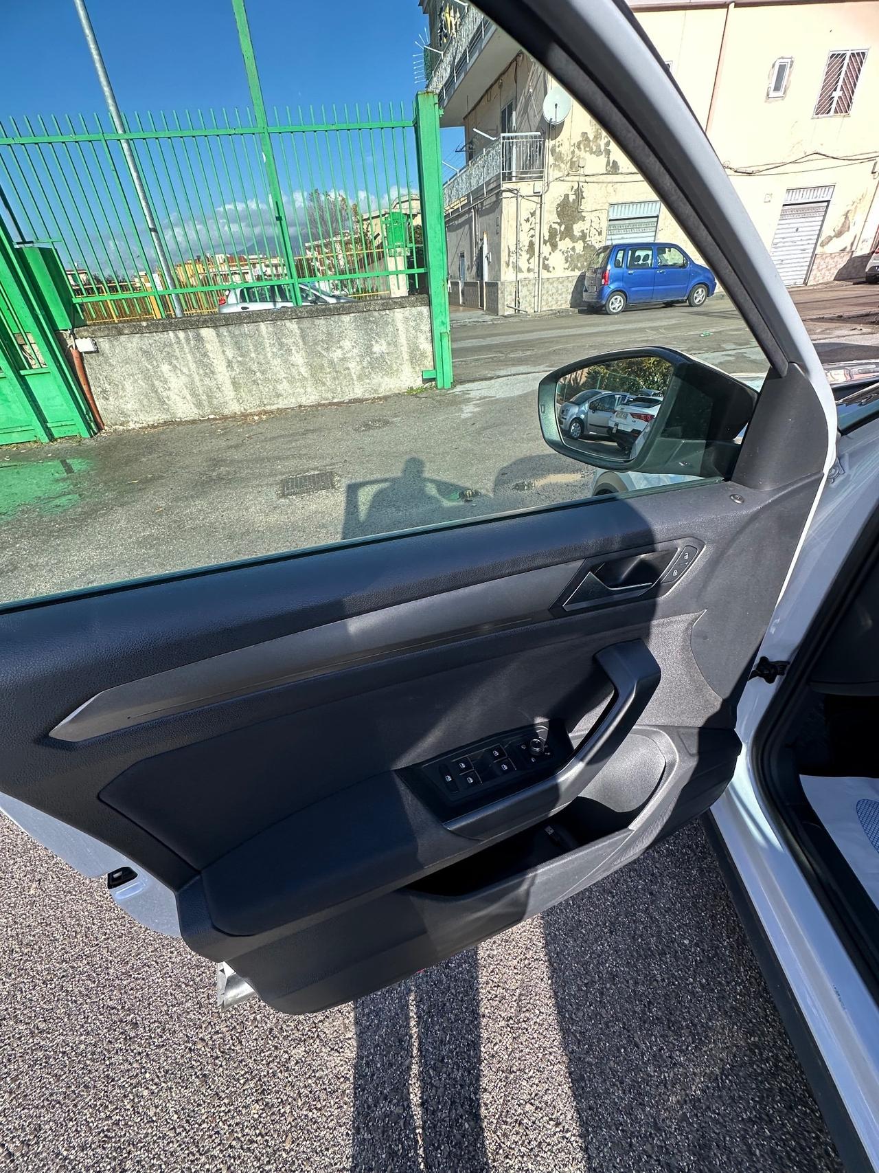 Volkswagen T-Roc 1.6 TDI SCR Advanced BlueMotion Technology