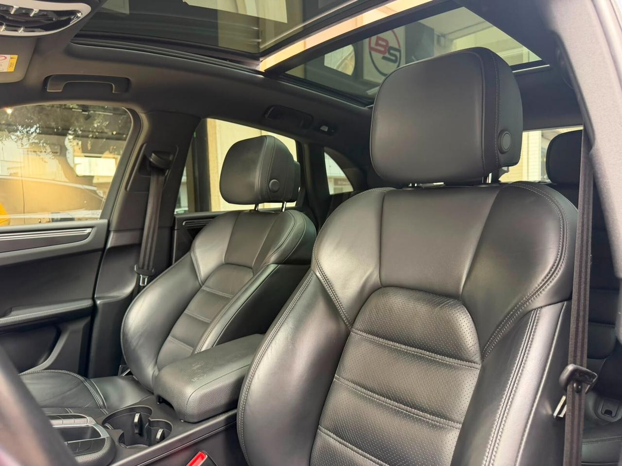 Porsche Macan 2.0 245CV