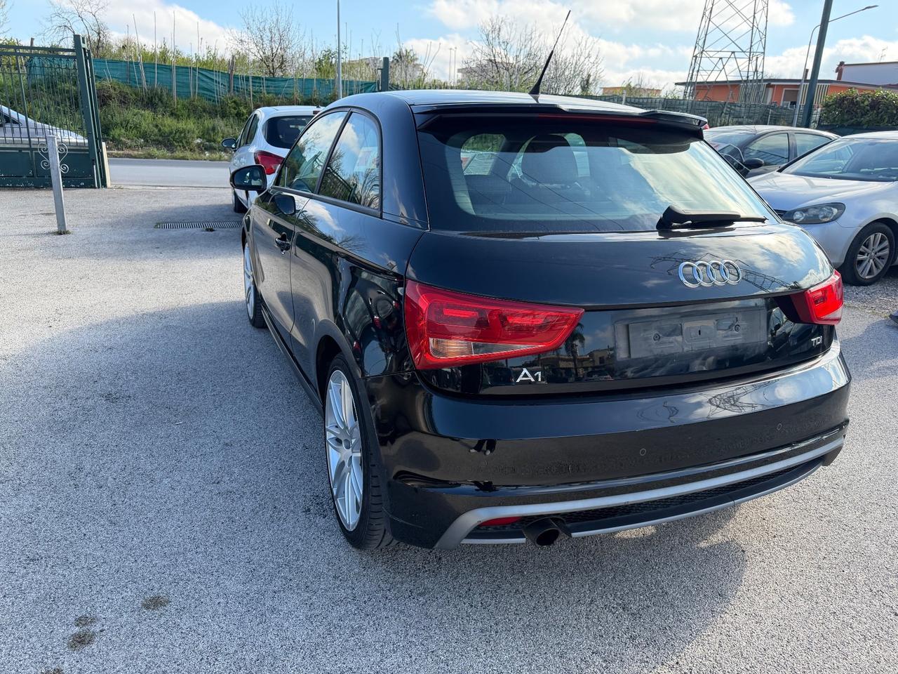 AUDI A1 1.6 DIESEL 2011