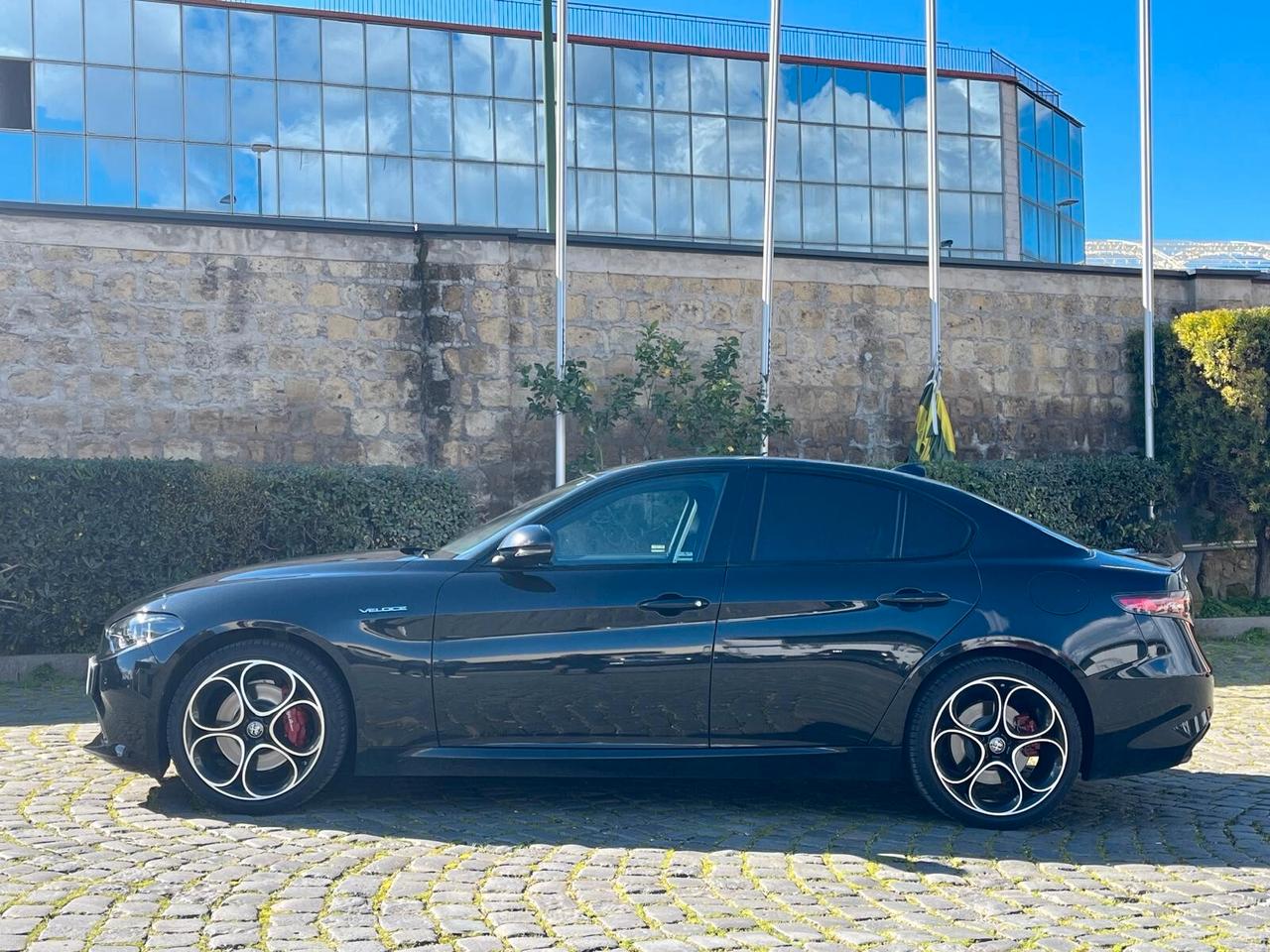 Alfa Romeo Giulia 2.2 Turbodiesel 210 CV AT8 AWD Q4 Veloce