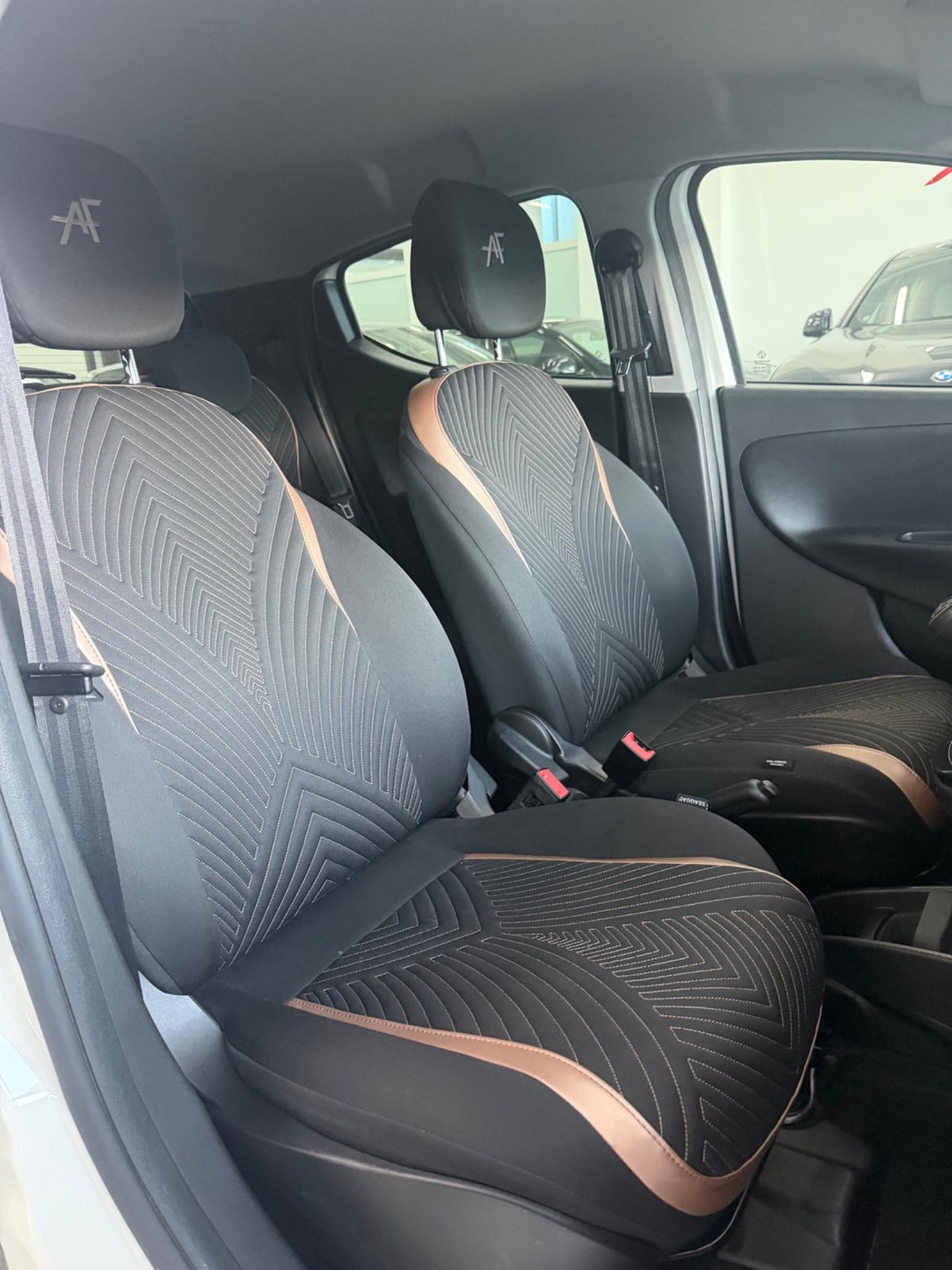 Lancia Ypsilon 1.0 Alberta Ferretti FINANZIABILE