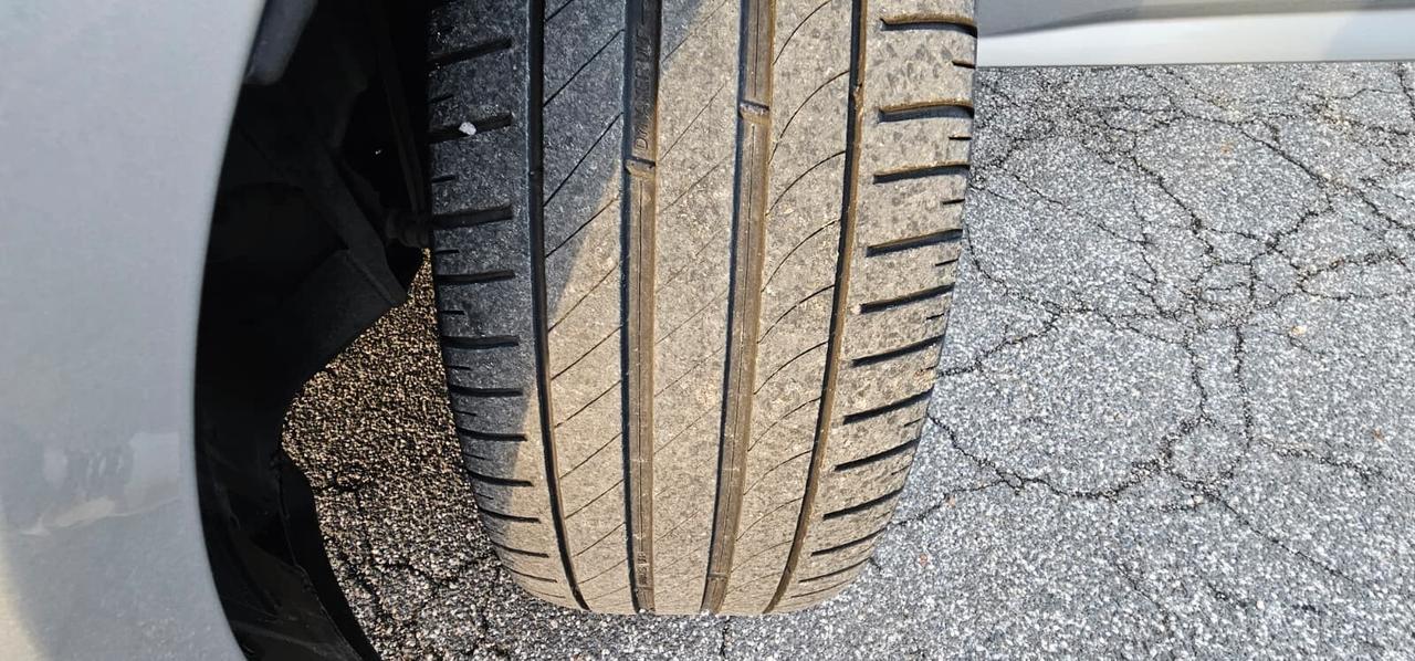 Audi SQ2 TFSI quattro S tronic sport attitude