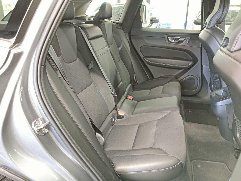 Volvo XC60 XC60 B4 (d) AWD Geartronic Business Plus
