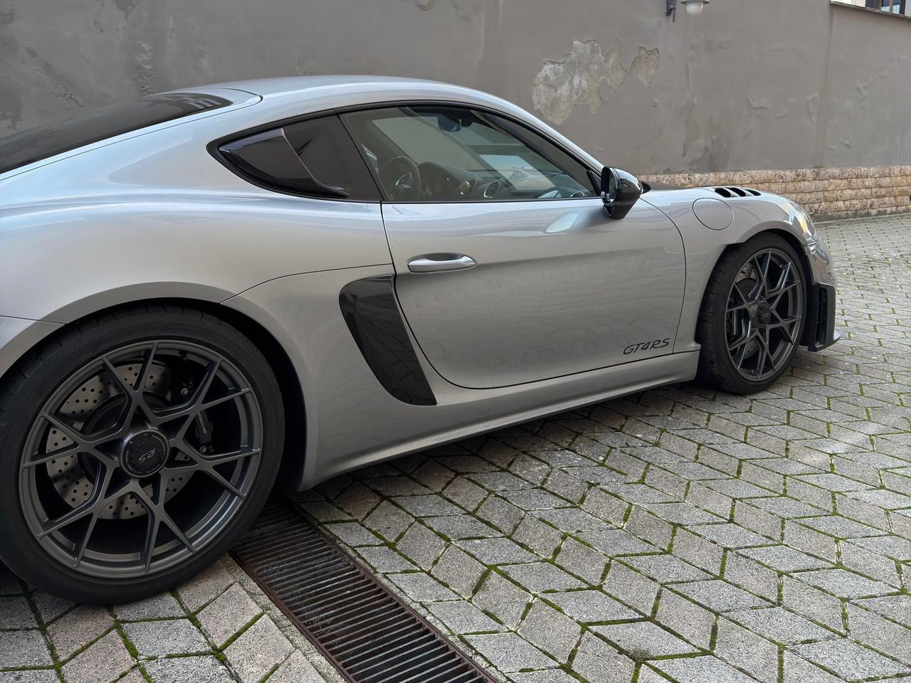 Porsche Cayman GT4 RS WEISSACH