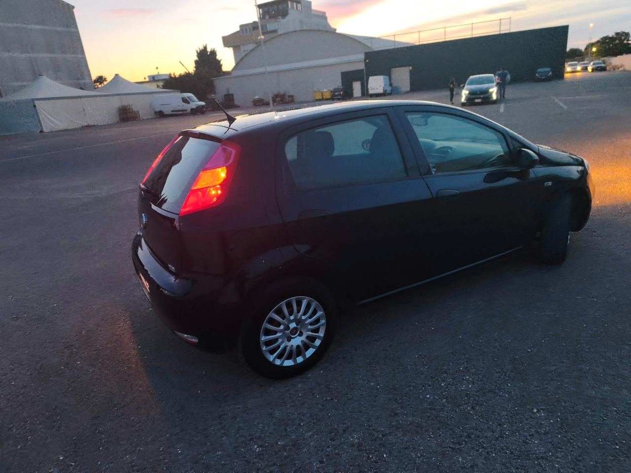 Fiat Punto 1.3 MJT II S&S 95 CV 5 porte Street(12 mesi di garanzia)