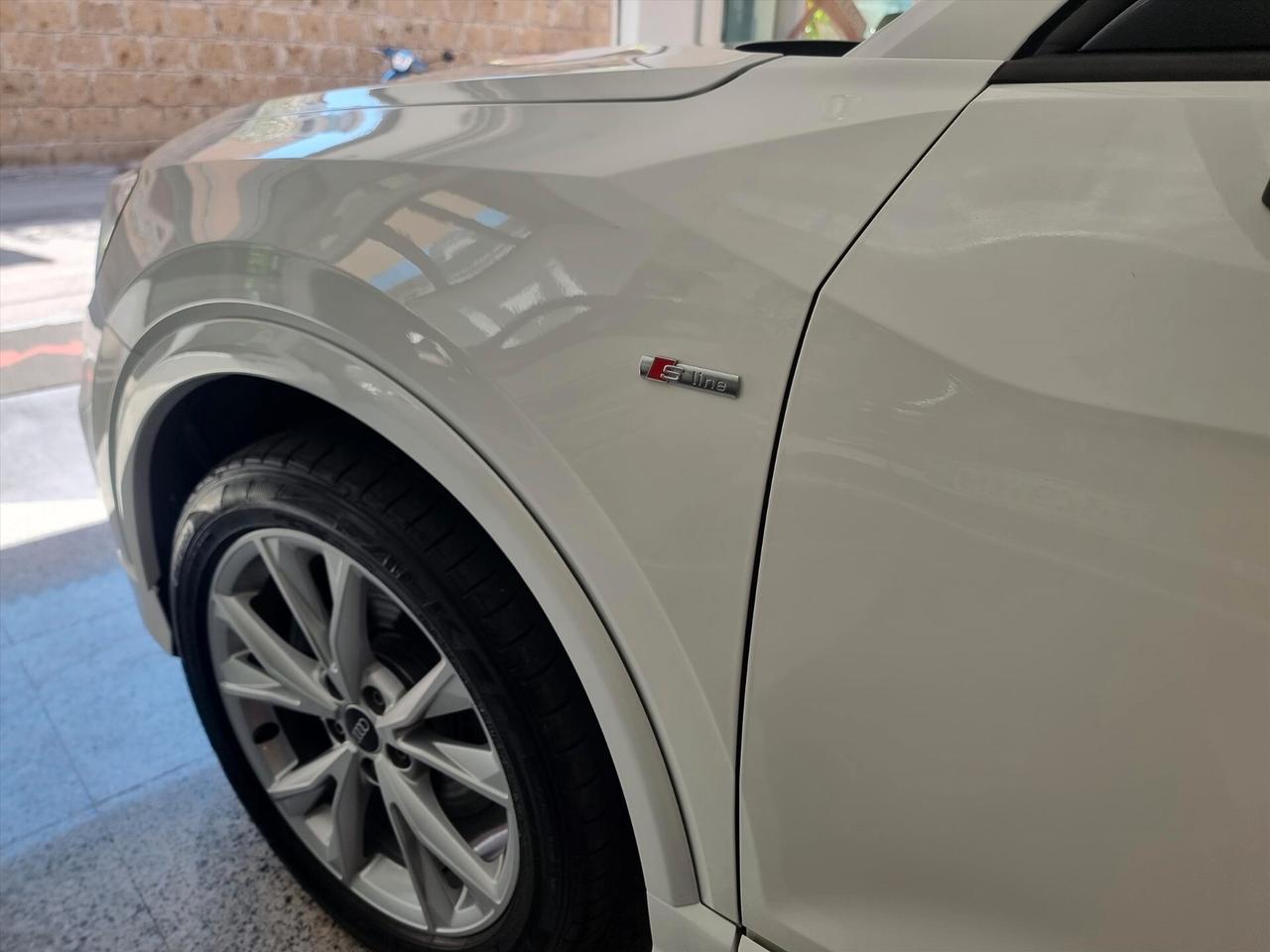 Audi Q2 30 TDI S line Edition FARI FULL LED 1.6 TDI 115 CV