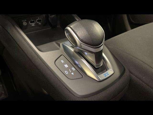 Renault ZOE Life R110 e-shifter