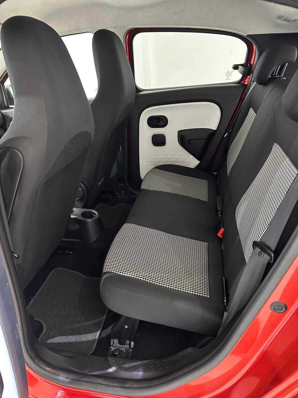 RENAULT TWINGO GUIDABILE DA NEOPATENTATI