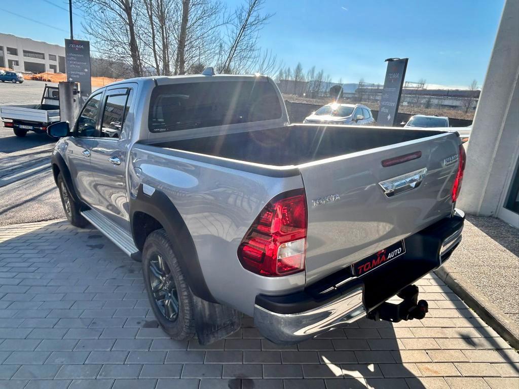 Toyota Hilux Double Cab Hilux 2.8 d double cab Lounge 4wd