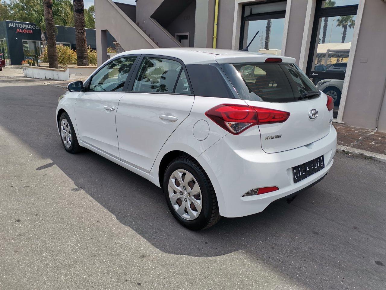 Hyundai i20 5 Porte i20 5p 1.2 Classic 84cv
