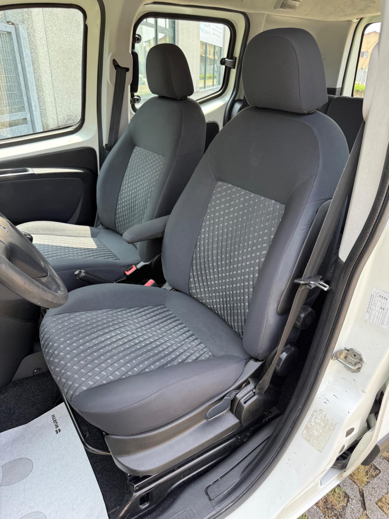 Peugeot Bipper Tepee Mix 1.3 HDi 75CV FAP Autocarro 4 Posti Clima