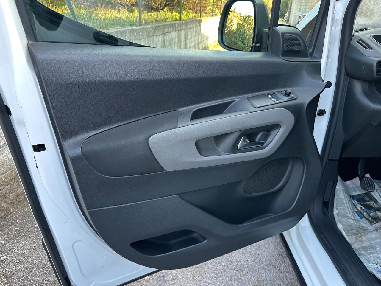 Peugeot Rifter BlueHDi 100 S&S Active Standard