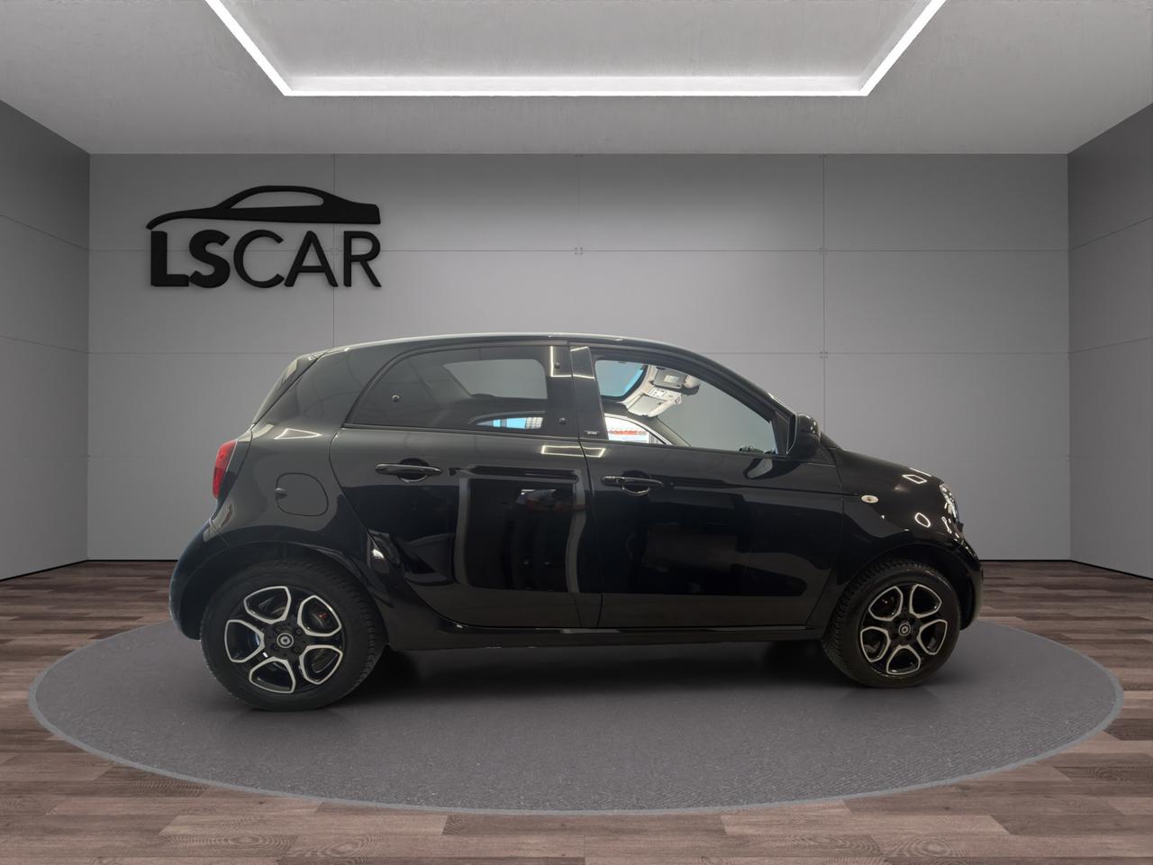 Smart forfour 1.0 Prime 71cv - Unipro - Promo Finanziamento - Schermo - Retrocamera - Tetto panoramico - Sedili riscaldatili