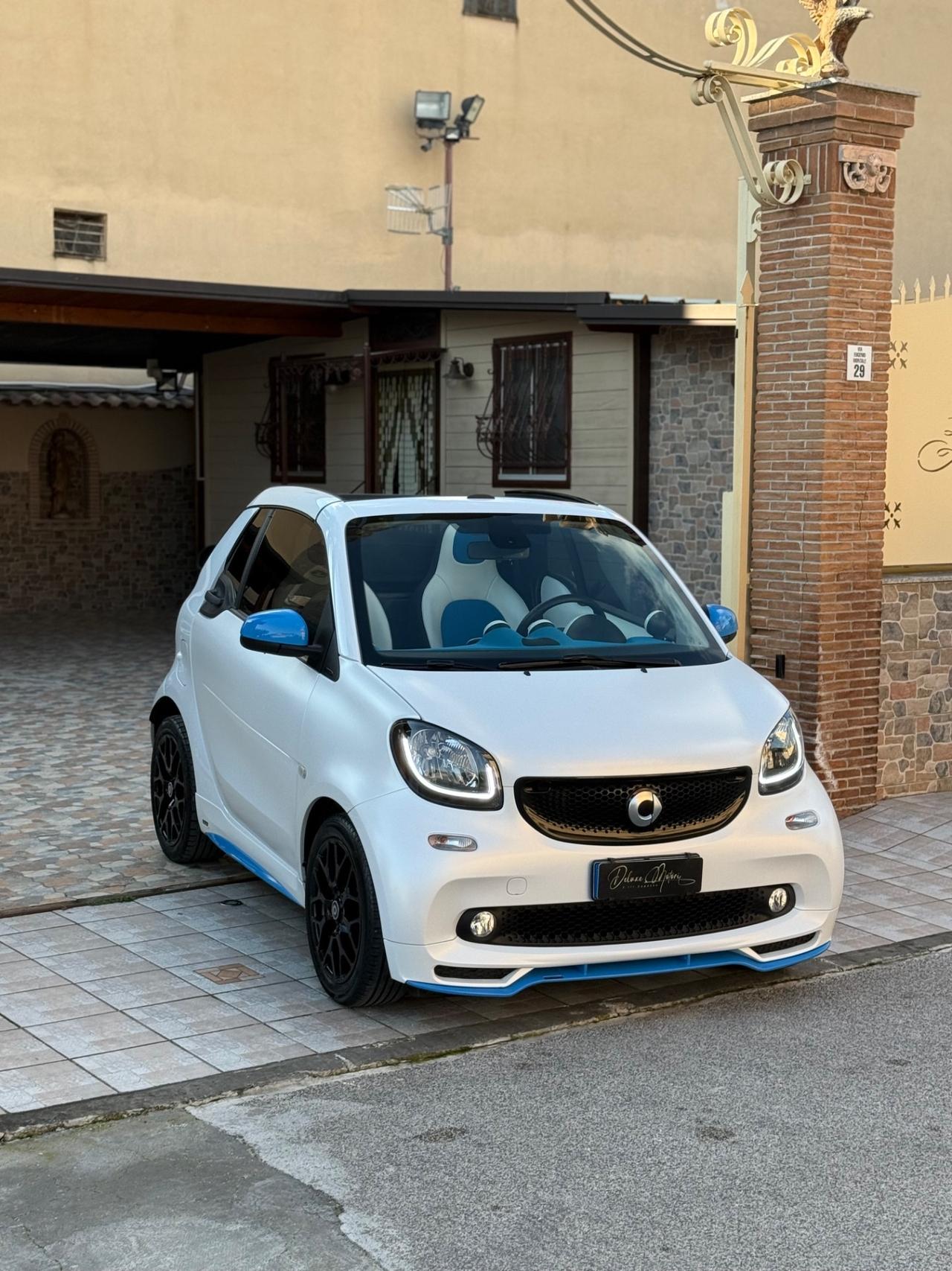 Smart ForTwo 90 0.9T twinamic cabrio Urbanrunner Proxy